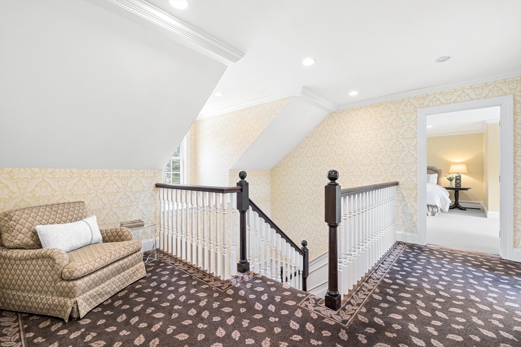 65 Woodcliff Rd