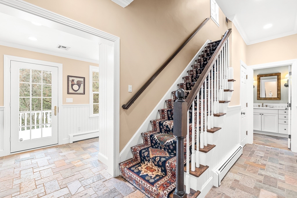 65 Woodcliff Rd