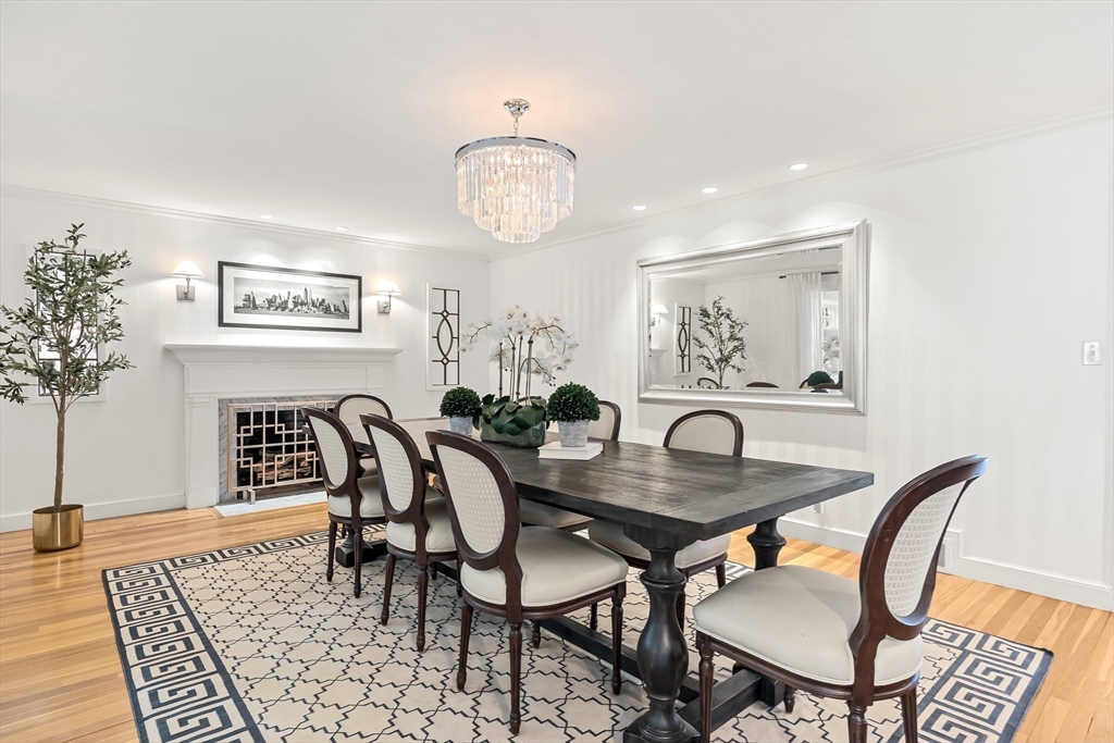 27 Radcliffe Rd