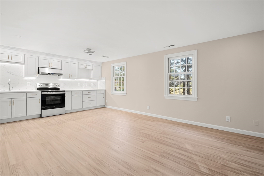 4 Jericho Rd # 4C