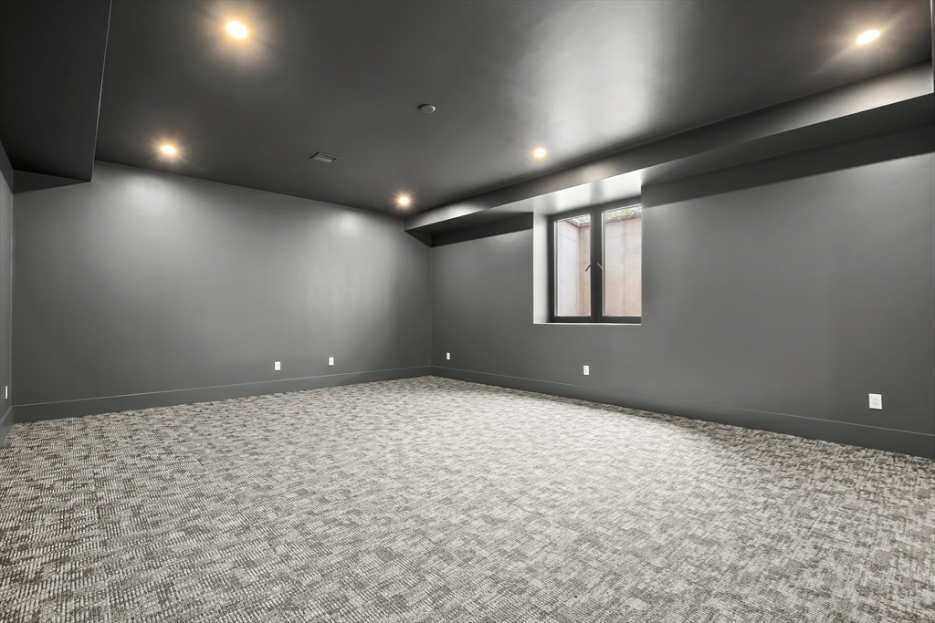 5 Deer Path Ln