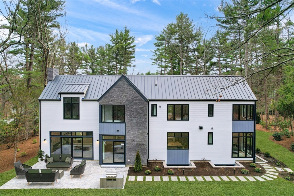 5 Deer Path Ln