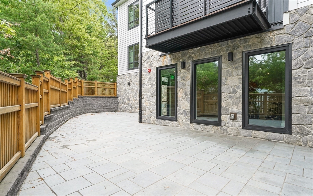 148 Weston Rd # 304