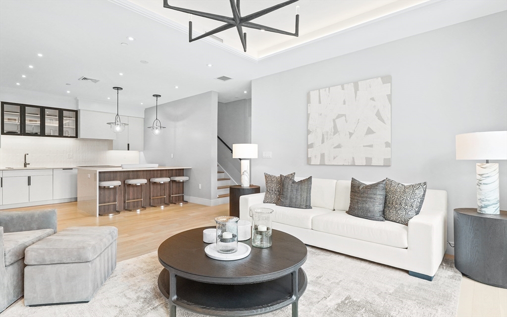 148 Weston Rd # 304