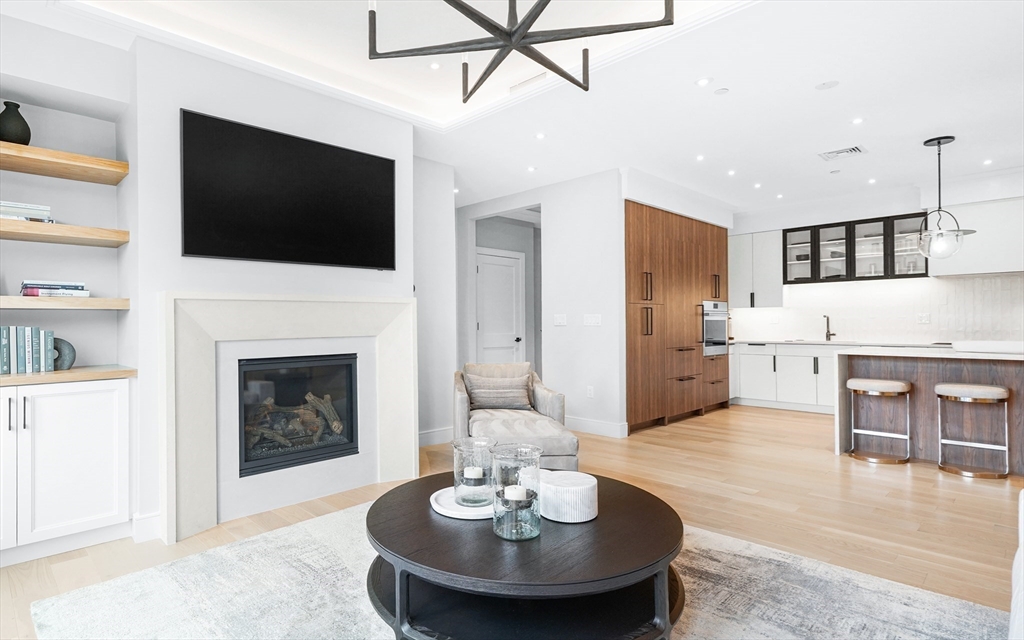 148 Weston Rd # 304