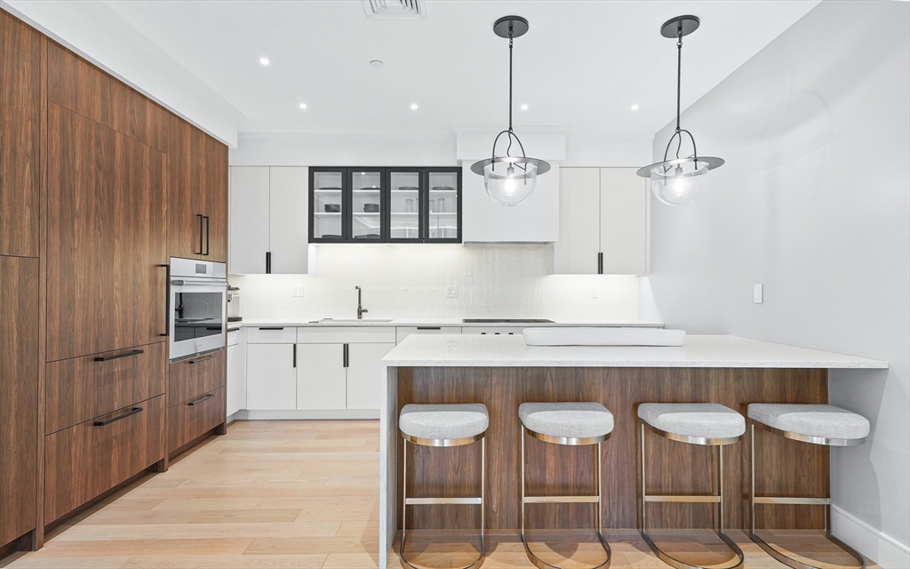 148 Weston Rd # 304