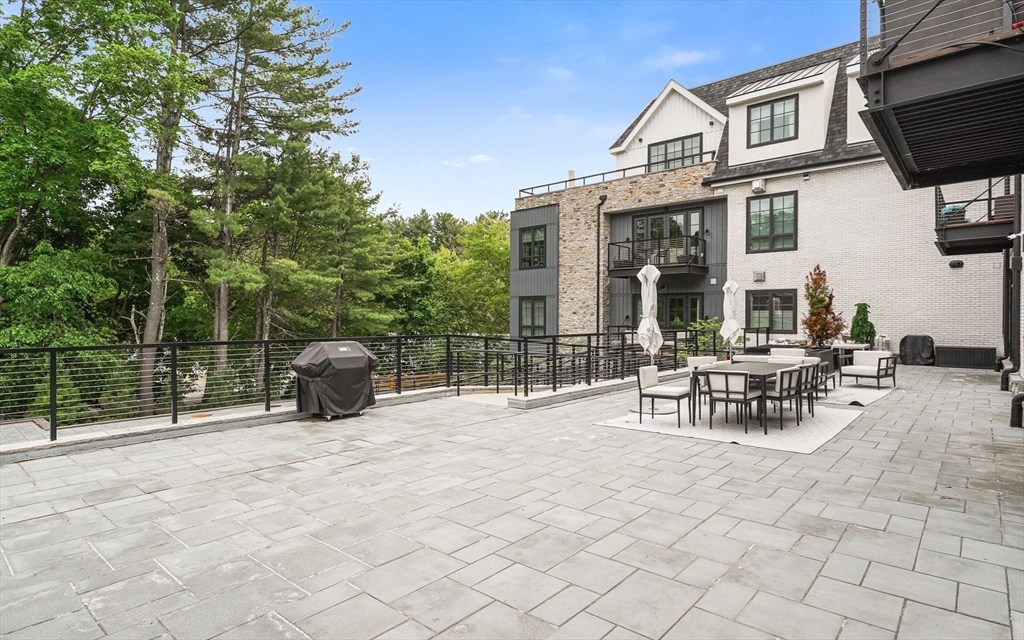 148 Weston Rd # 304