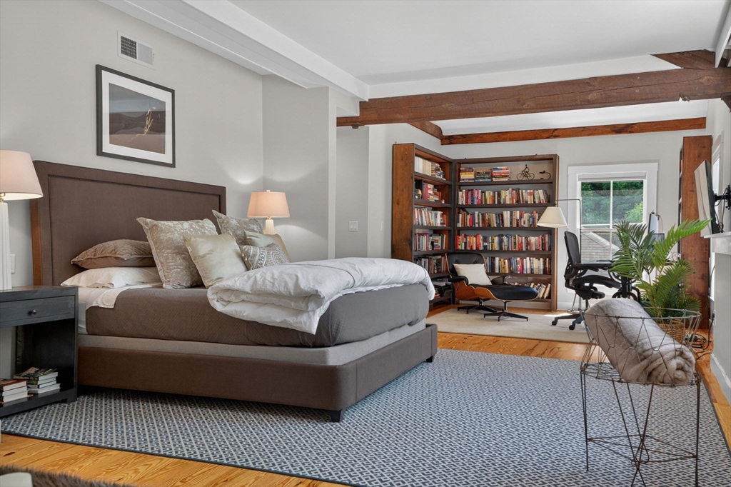 47 Longfellow Rd