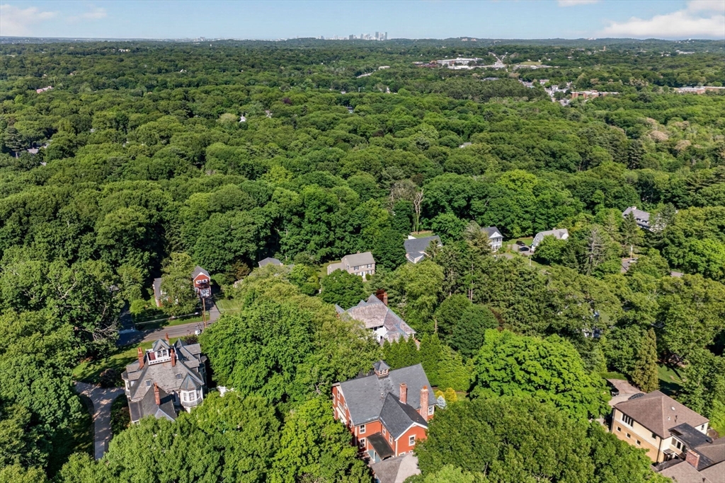 47 Longfellow Rd