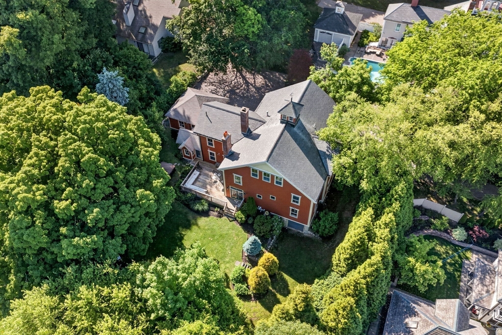 47 Longfellow Rd
