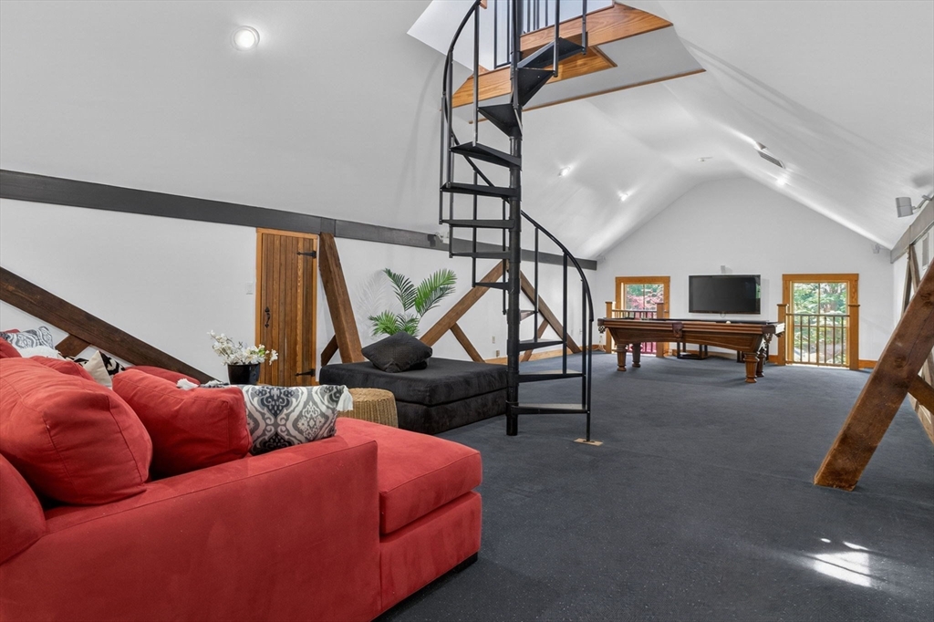 47 Longfellow Rd