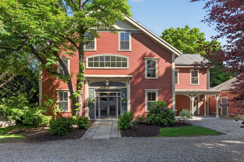 47 Longfellow Rd