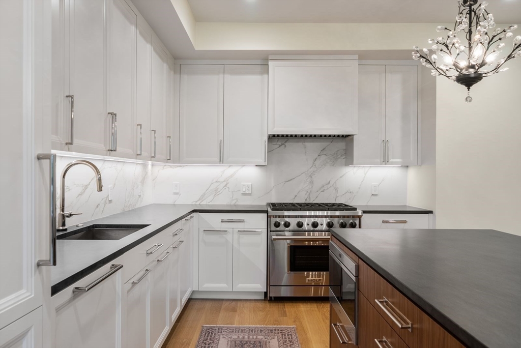 100 Linden St # 205