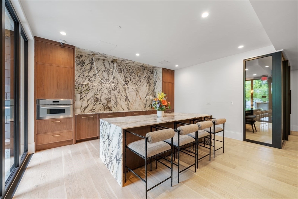 100 Linden St # 205