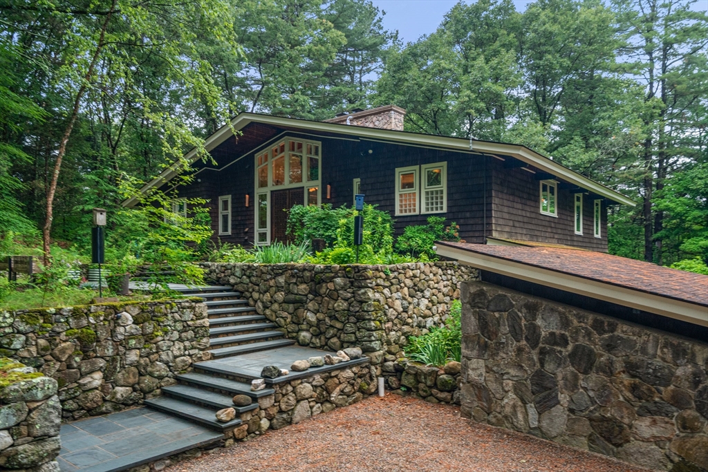 12 Forest Hill Road