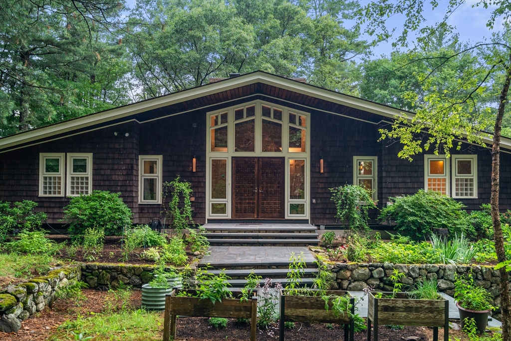 12 Forest Hill Road