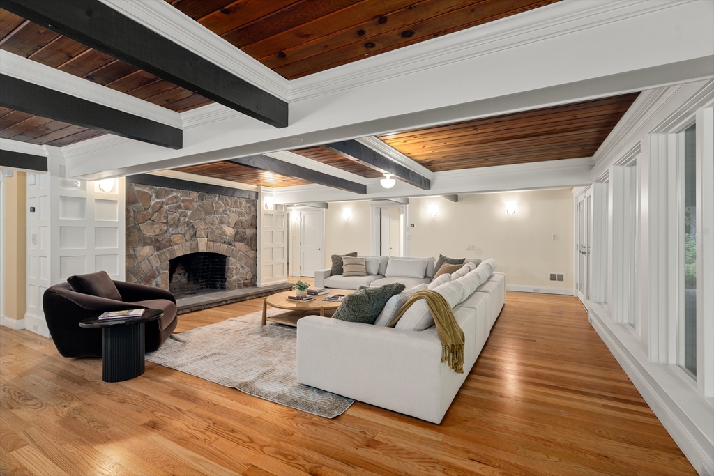 12 Forest Hill Road