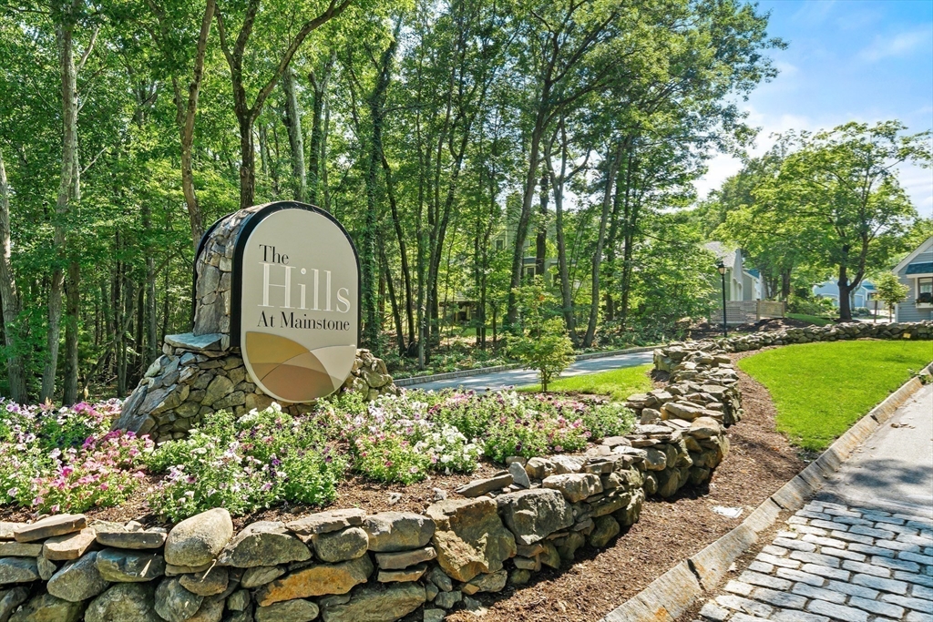 51 Hillside Dr # 51