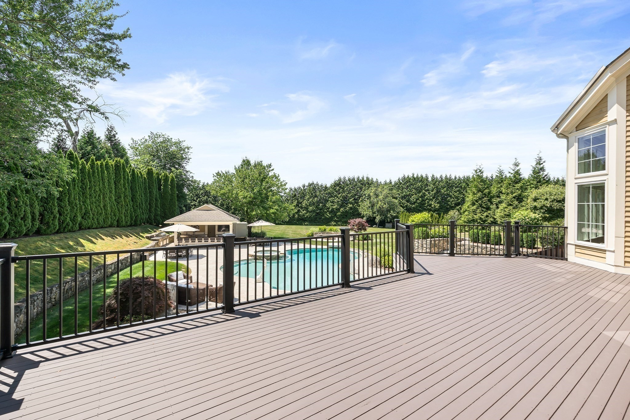 7 Pegan Ln