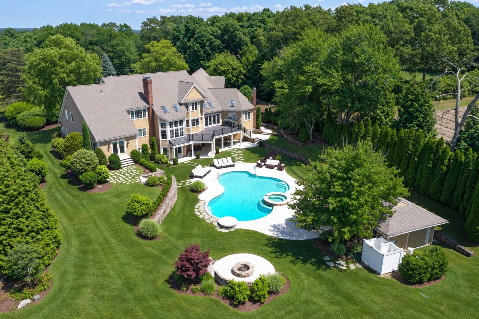 7 Pegan Ln