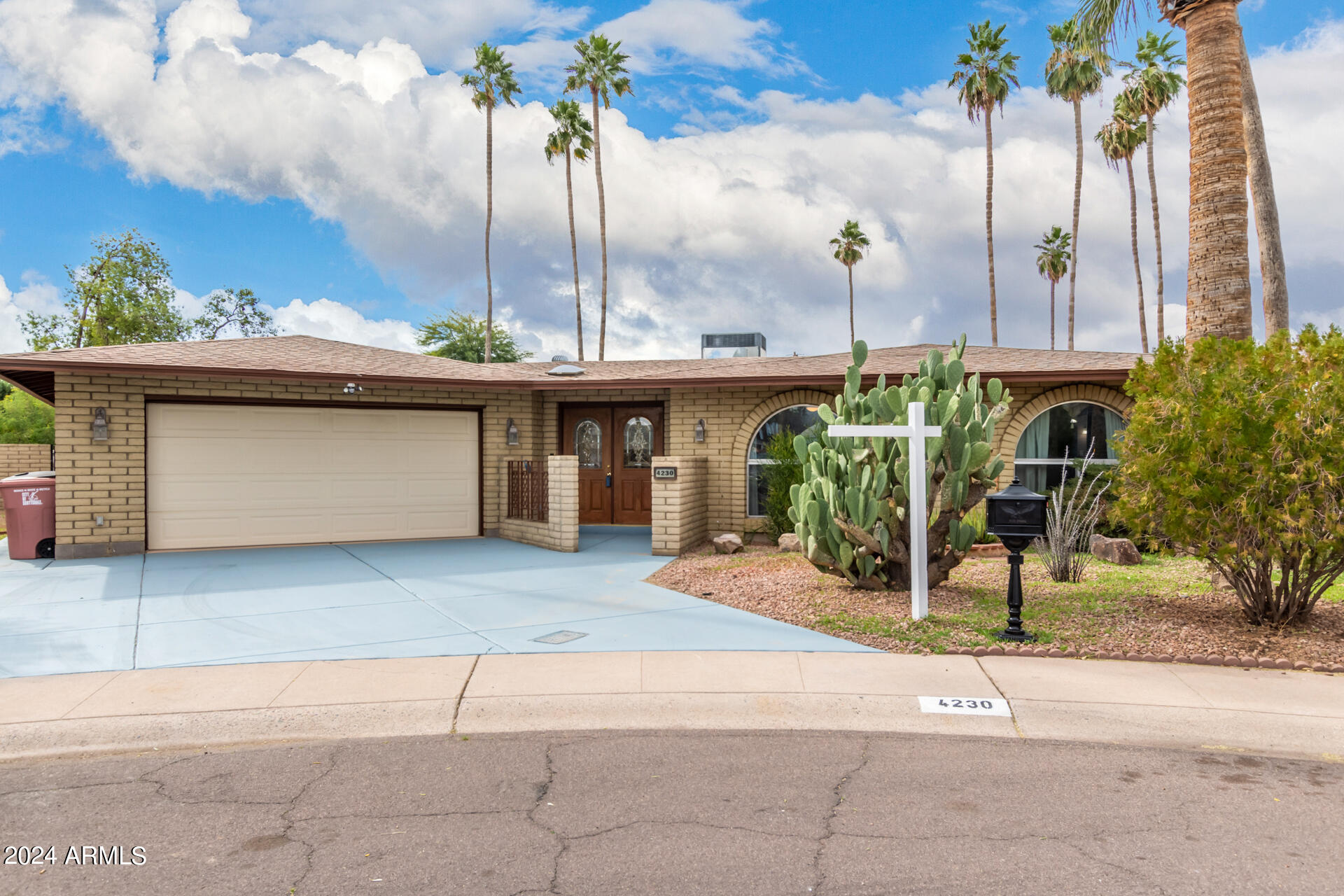 4230 N 86TH Place
