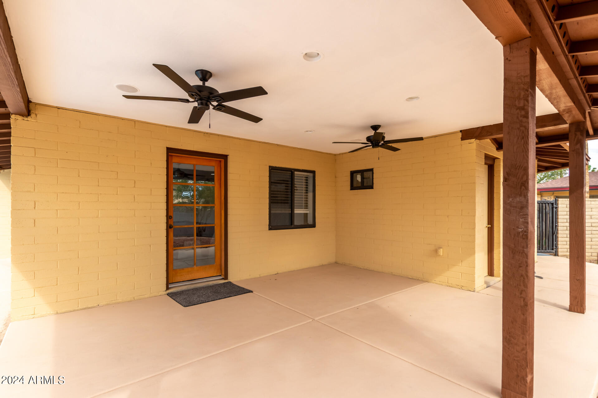 4230 N 86TH Place