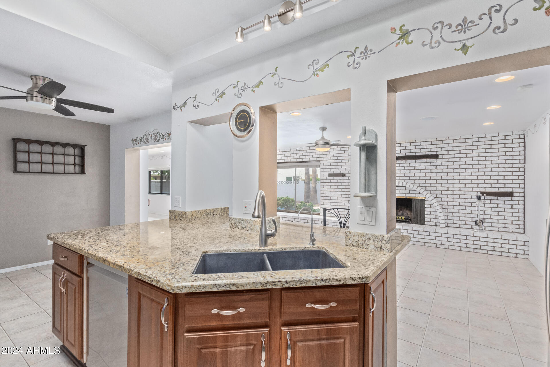 4230 N 86TH Place