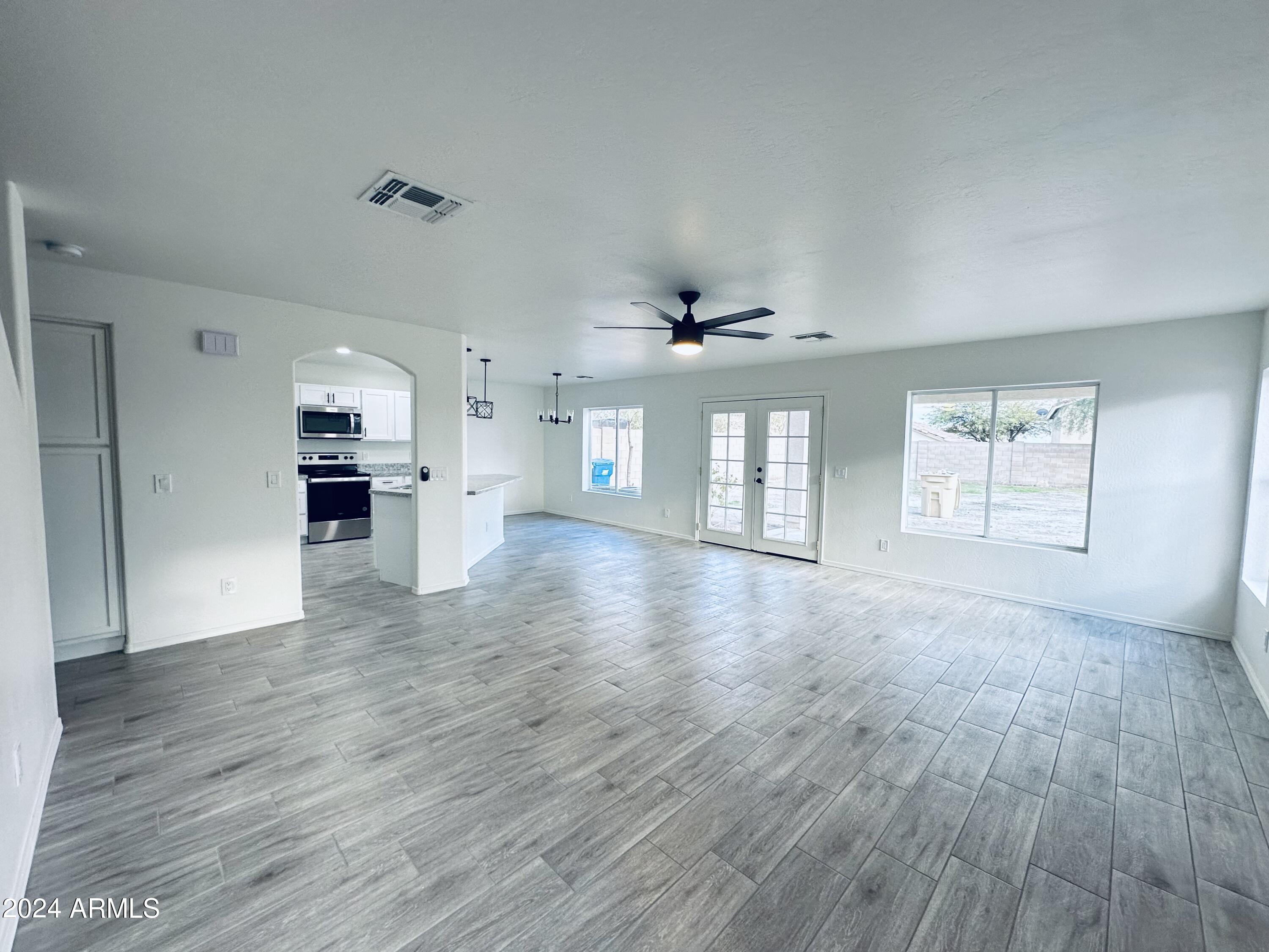 22317 W ADAMS Circle