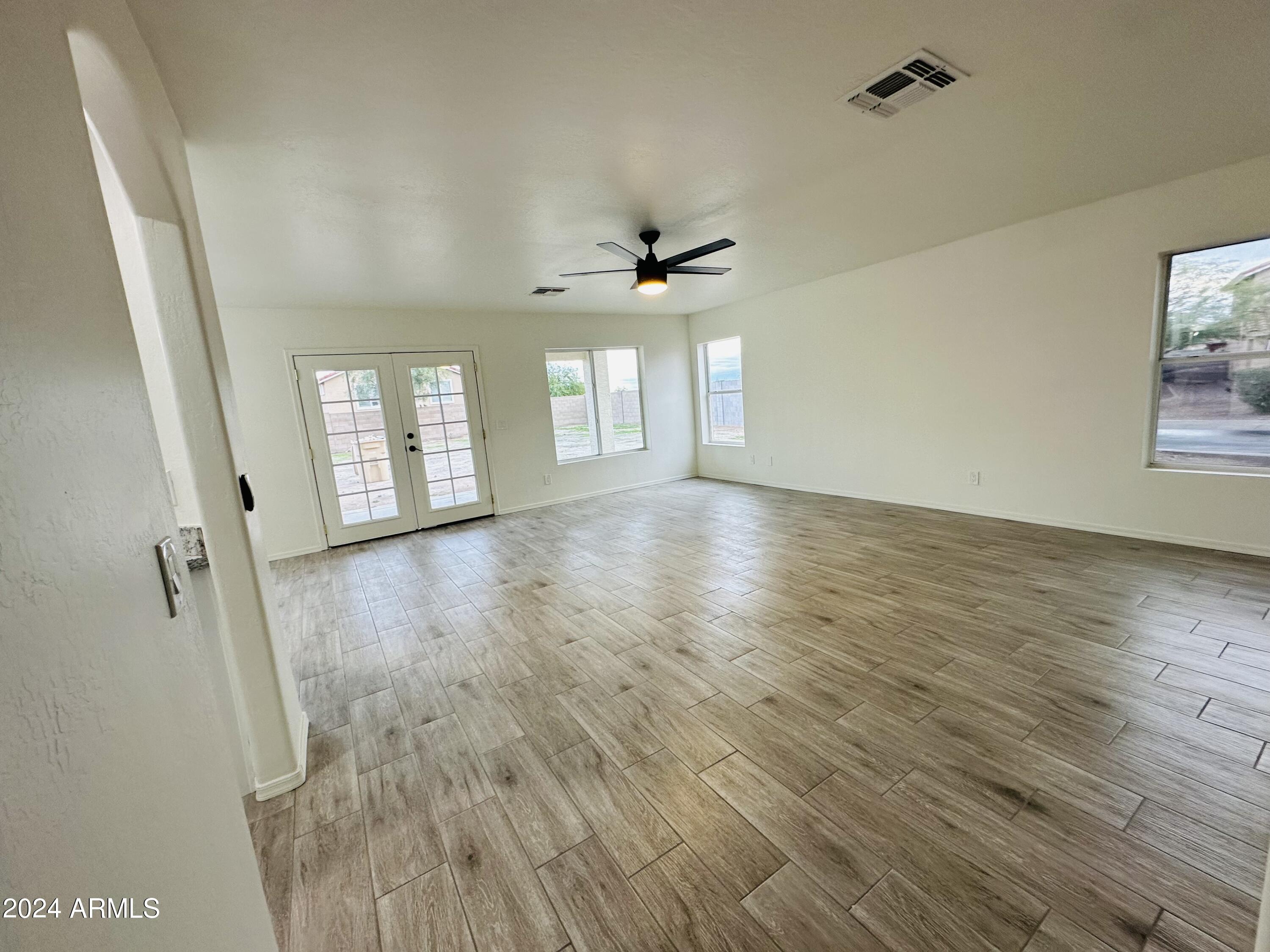 22317 W ADAMS Circle