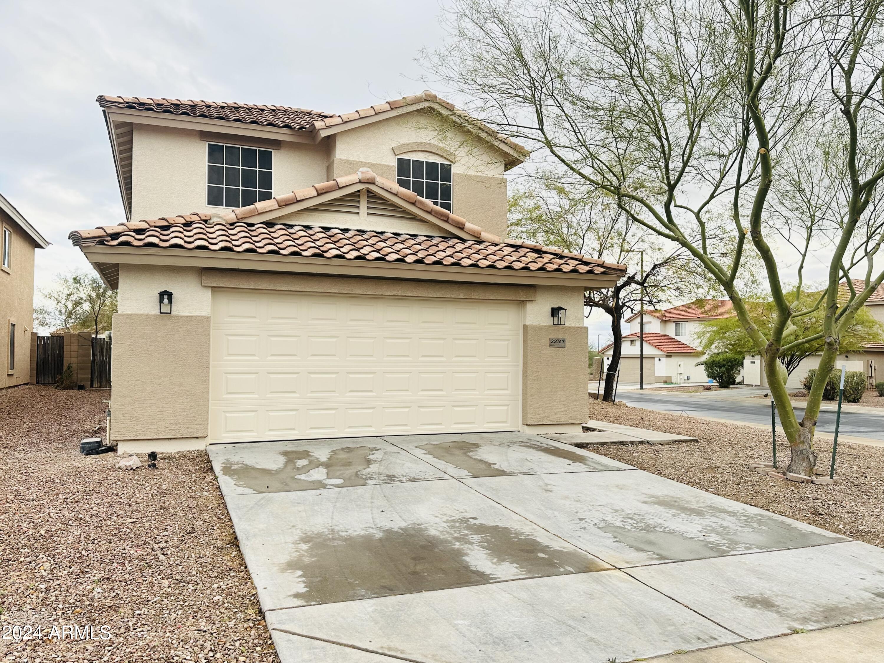 22317 W ADAMS Circle