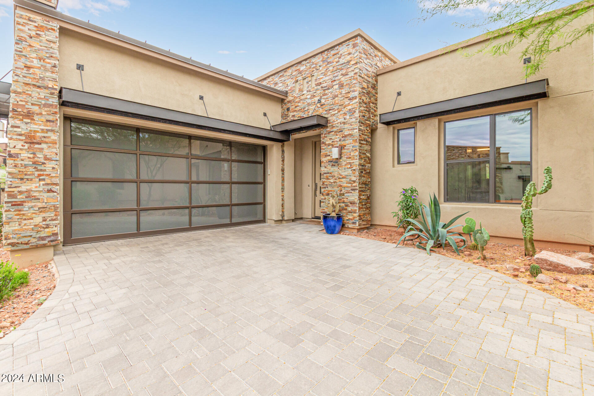 16121 E RIDGESTONE Drive