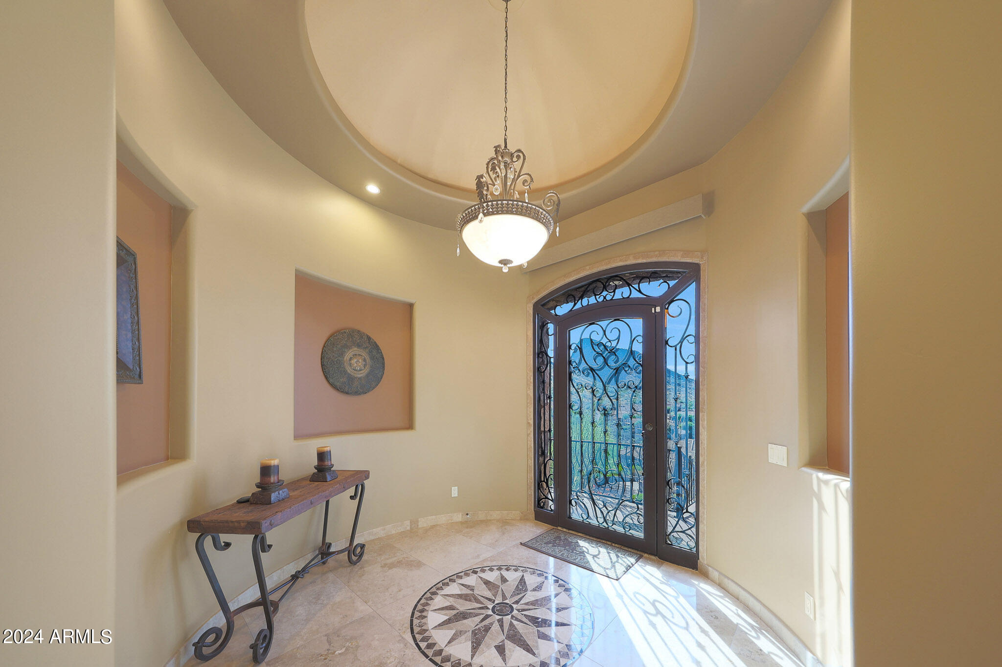 9801 N SOLITUDE Canyon