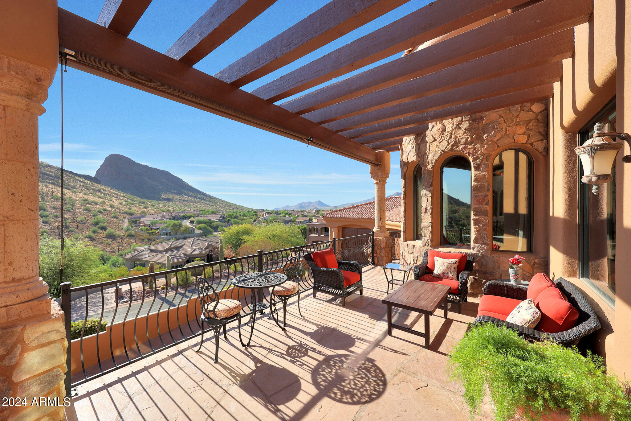 9801 N SOLITUDE Canyon