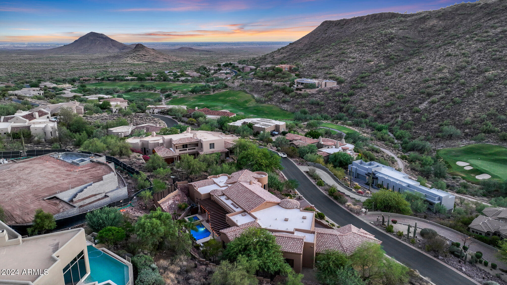 9801 N SOLITUDE Canyon