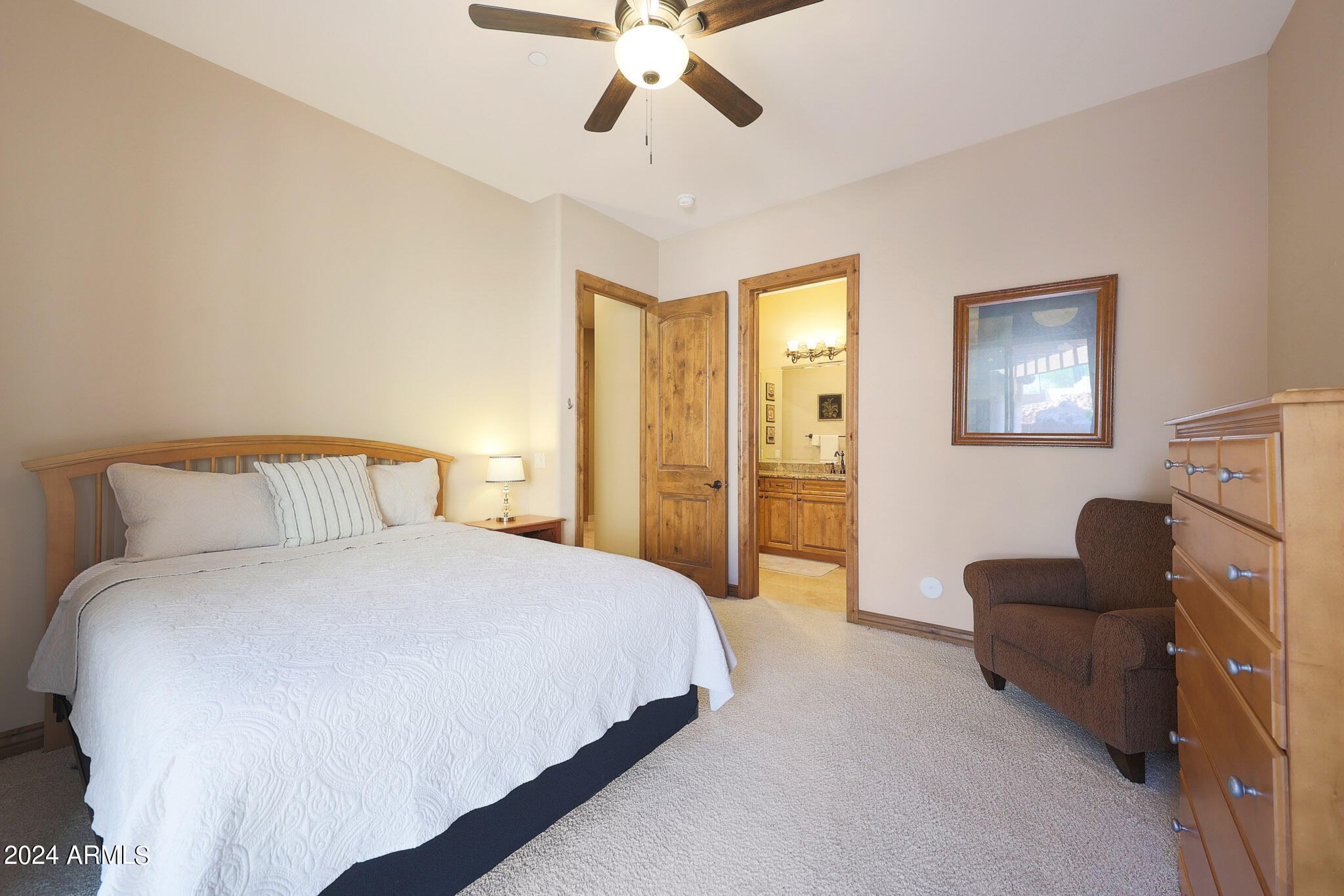 9801 N SOLITUDE Canyon