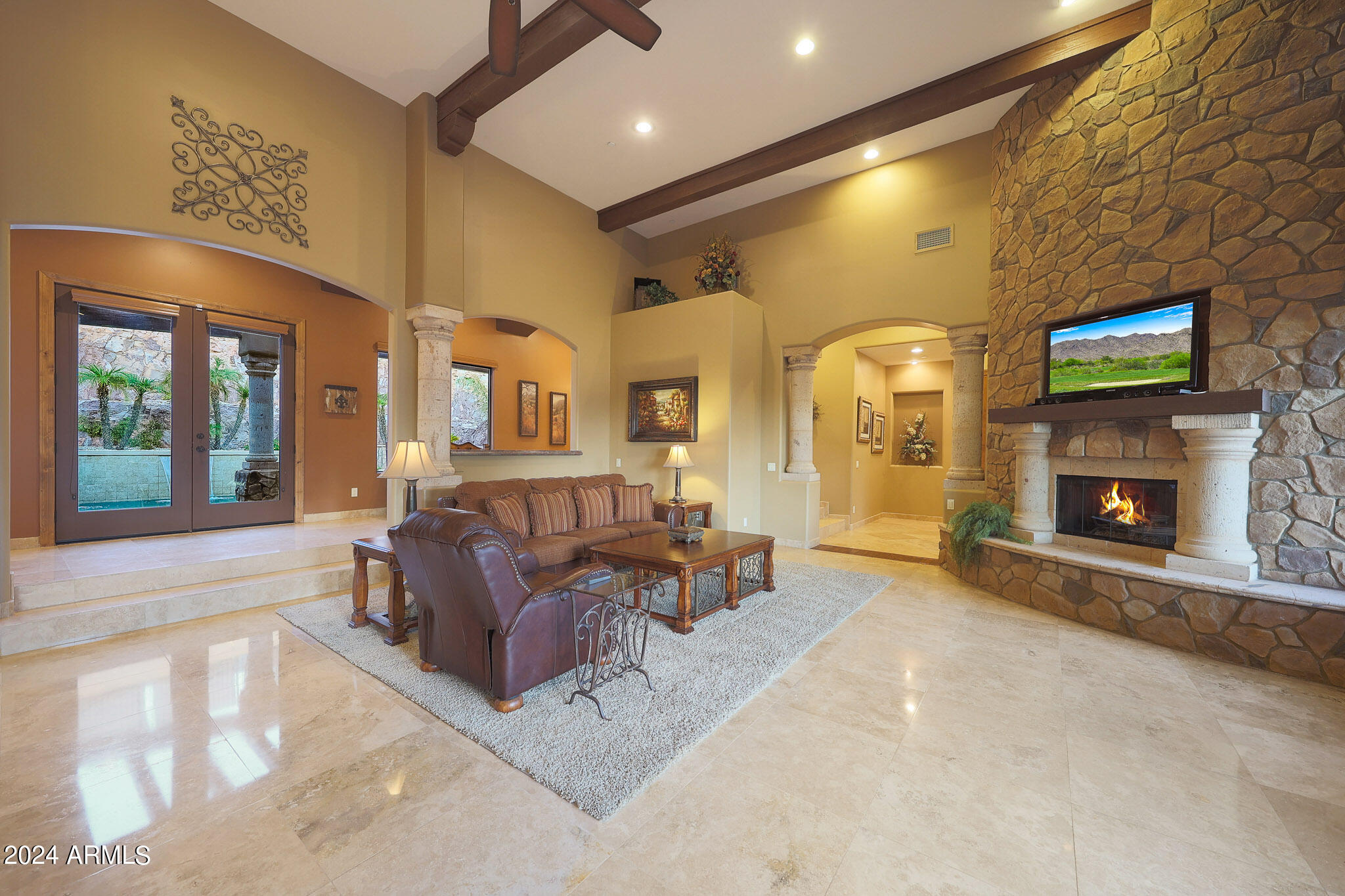 9801 N SOLITUDE Canyon