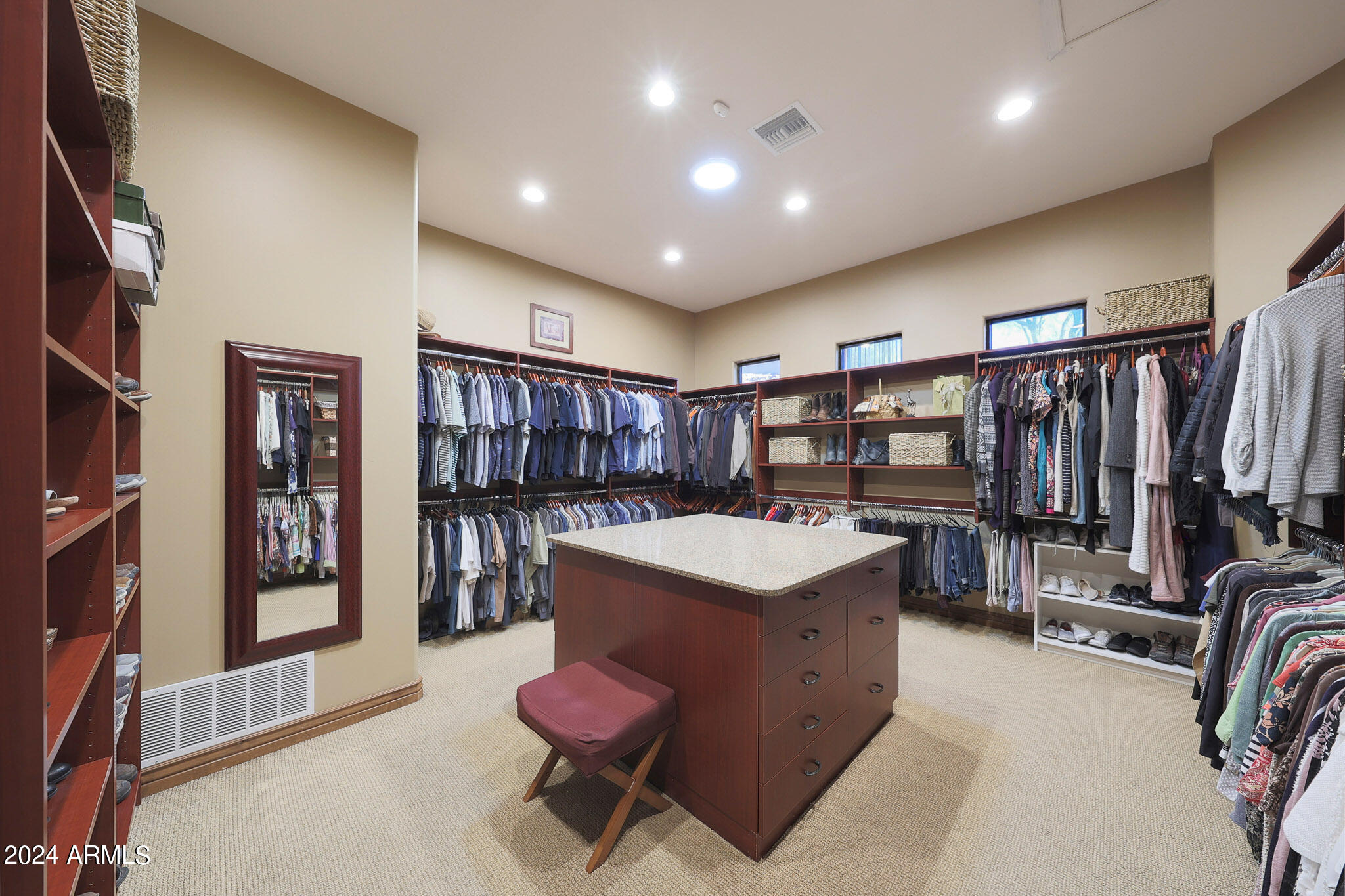 9801 N SOLITUDE Canyon