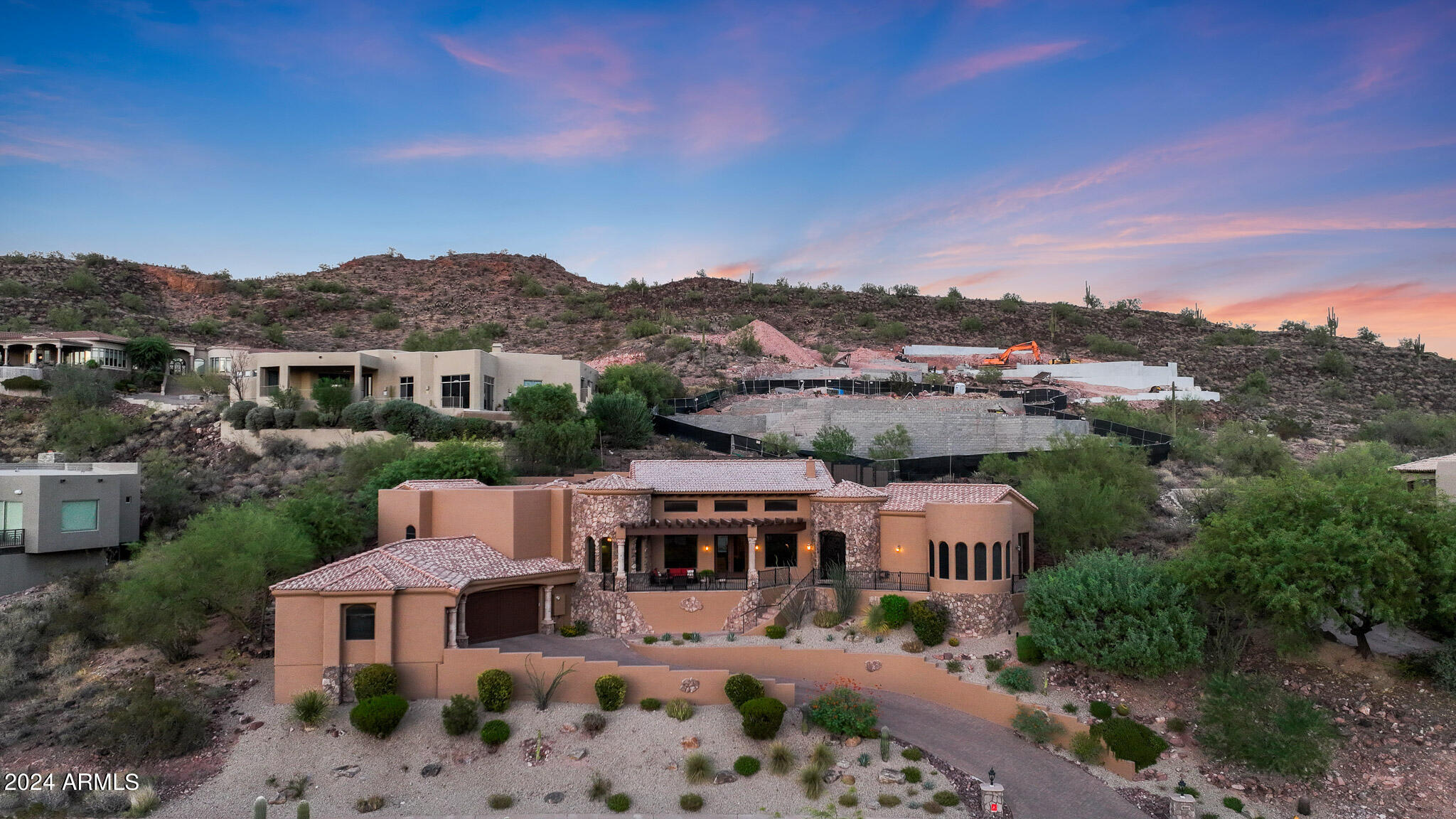 9801 N SOLITUDE Canyon