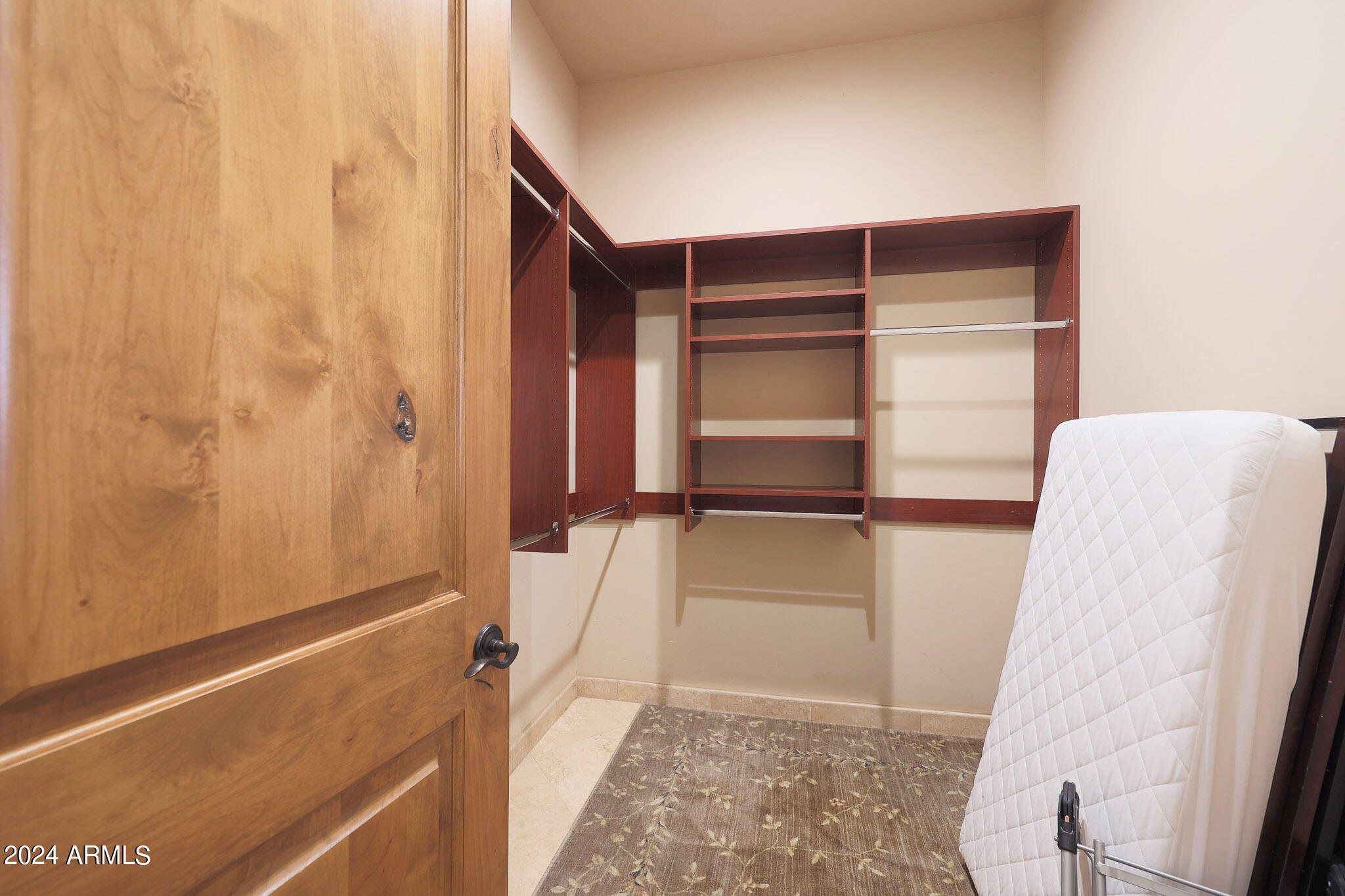 9801 N SOLITUDE Canyon