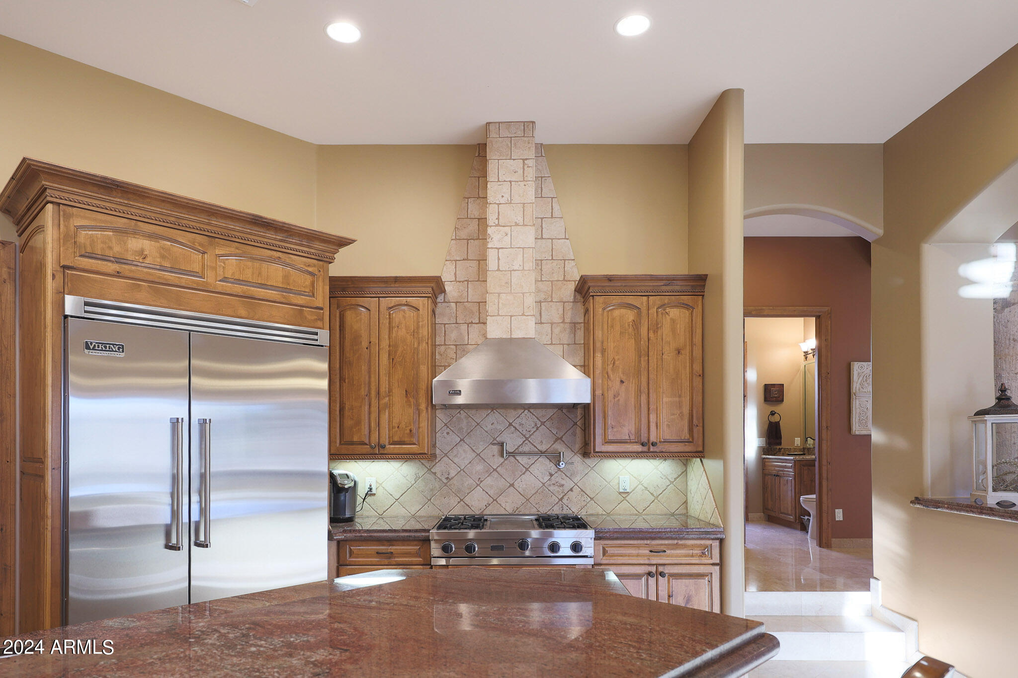 9801 N SOLITUDE Canyon