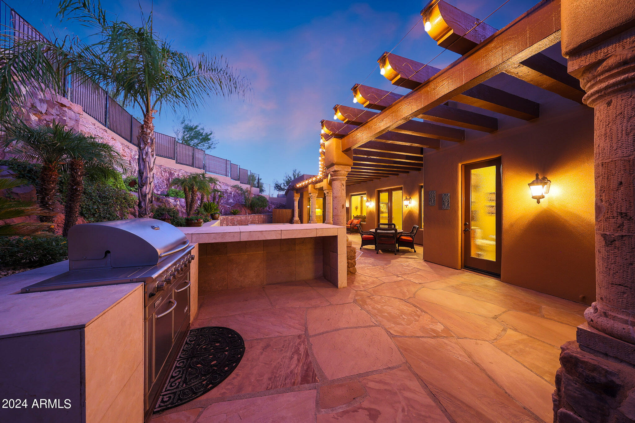 9801 N SOLITUDE Canyon