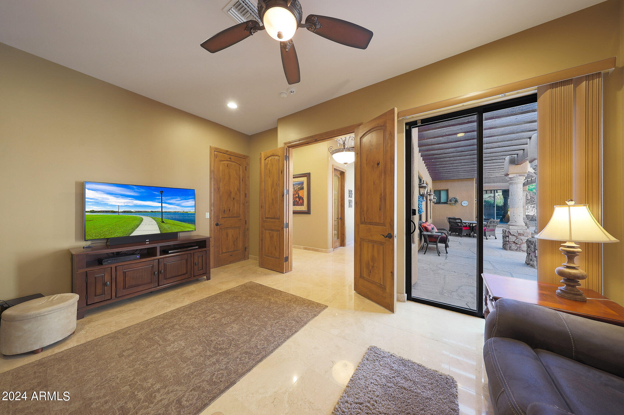 9801 N SOLITUDE Canyon