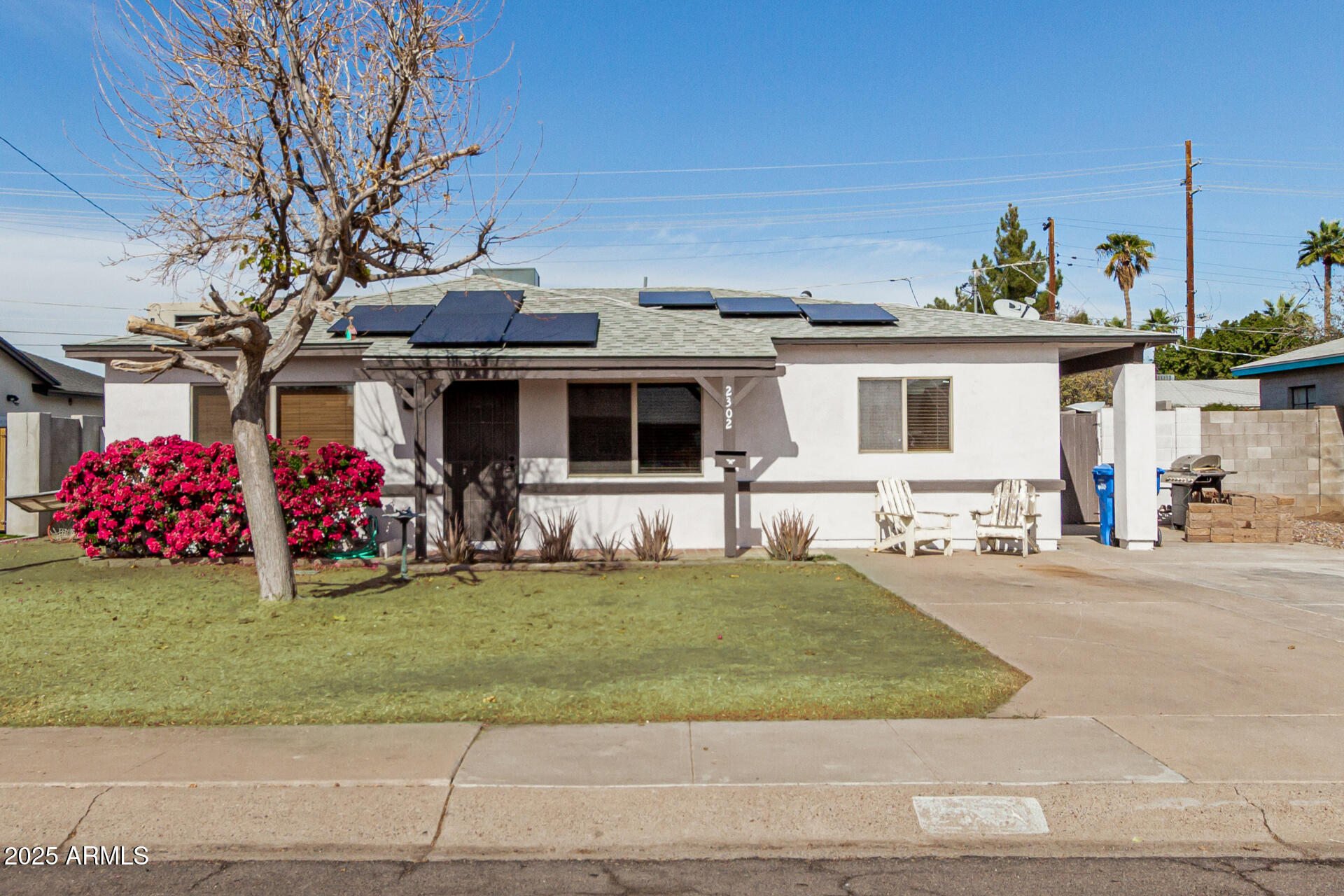 2302 E SELLS Drive