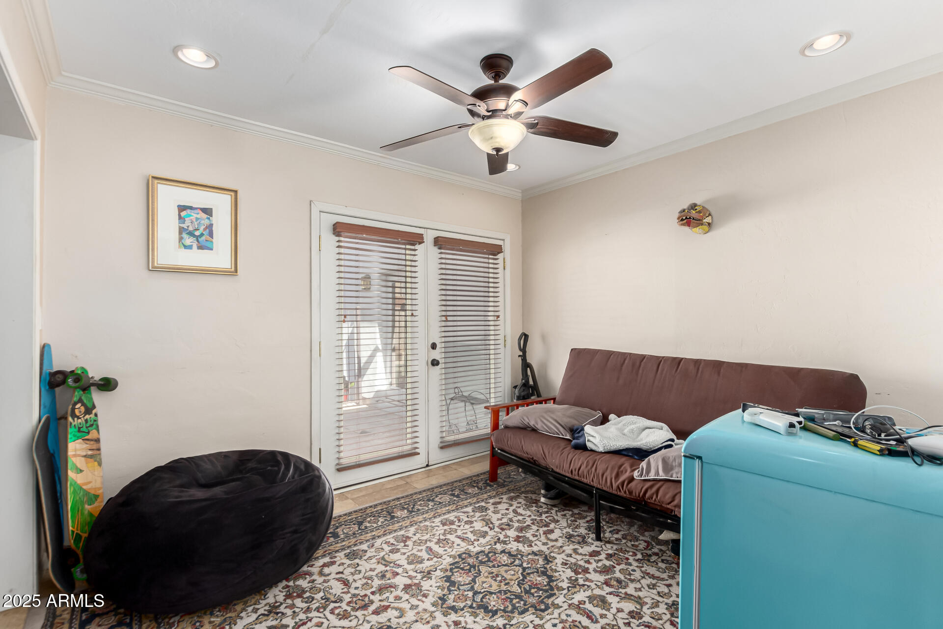 2302 E SELLS Drive