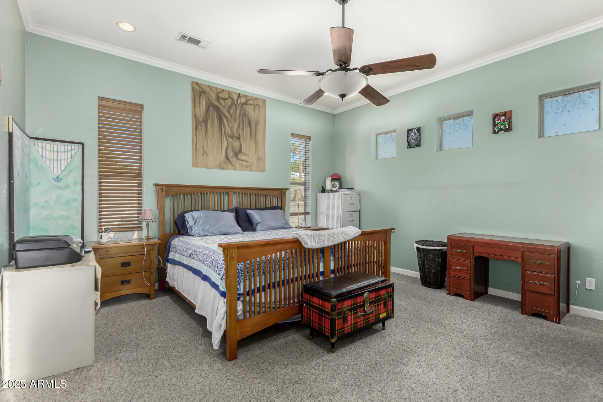 2302 E SELLS Drive