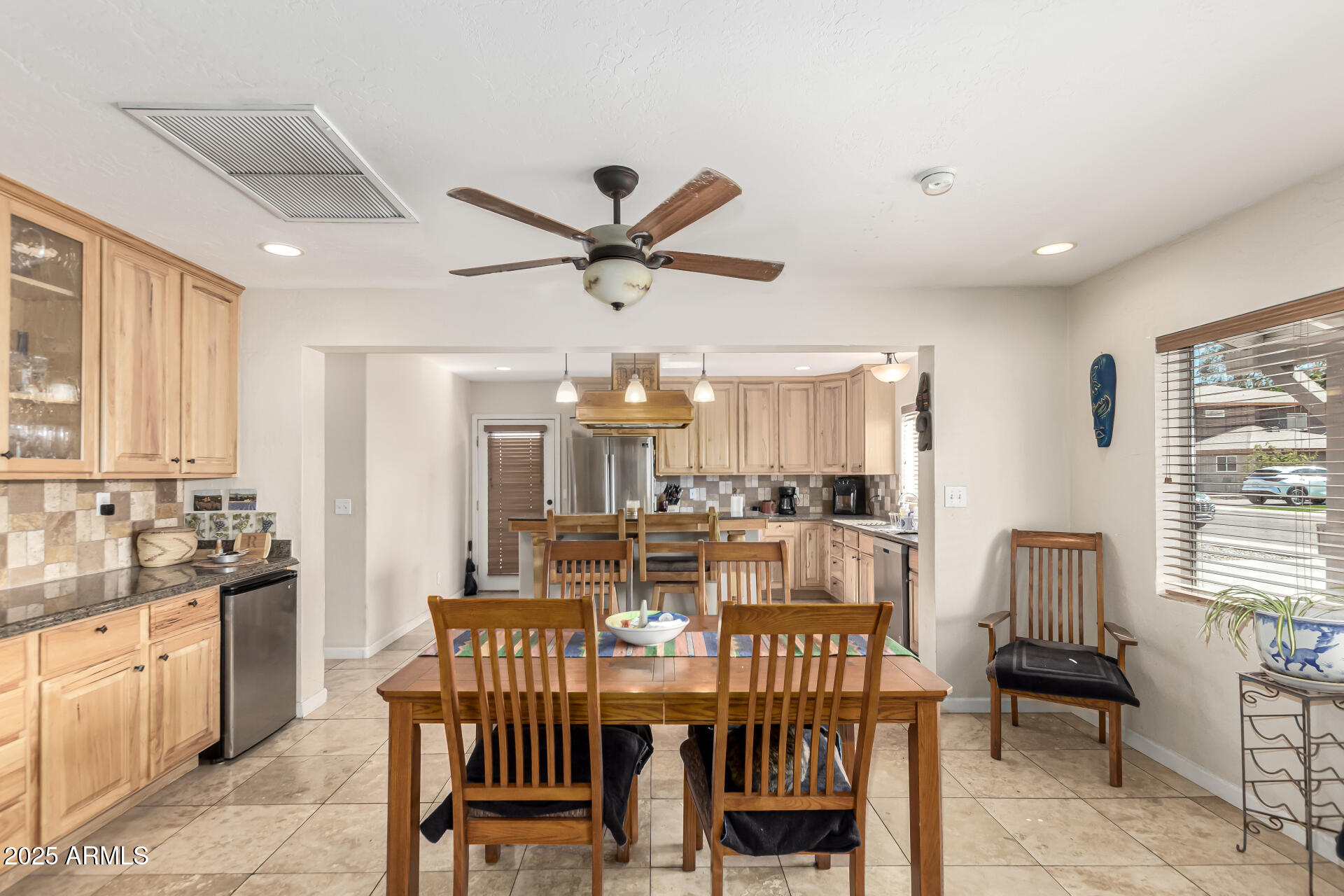 2302 E SELLS Drive