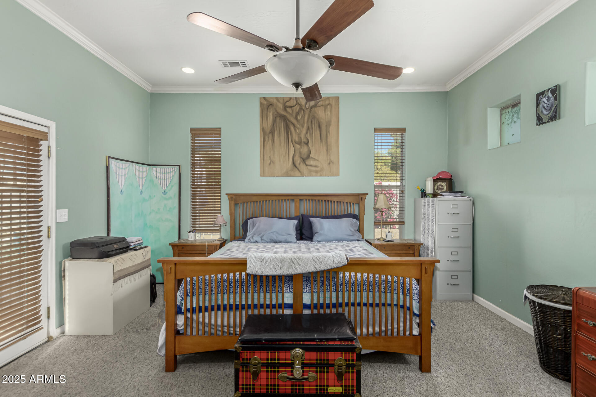 2302 E SELLS Drive