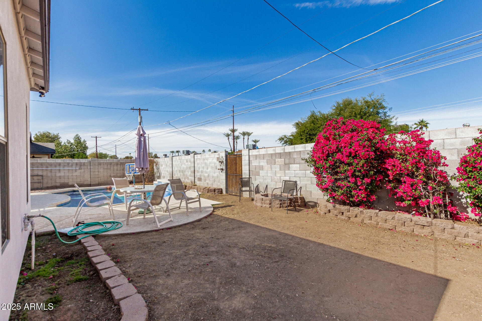 2302 E SELLS Drive