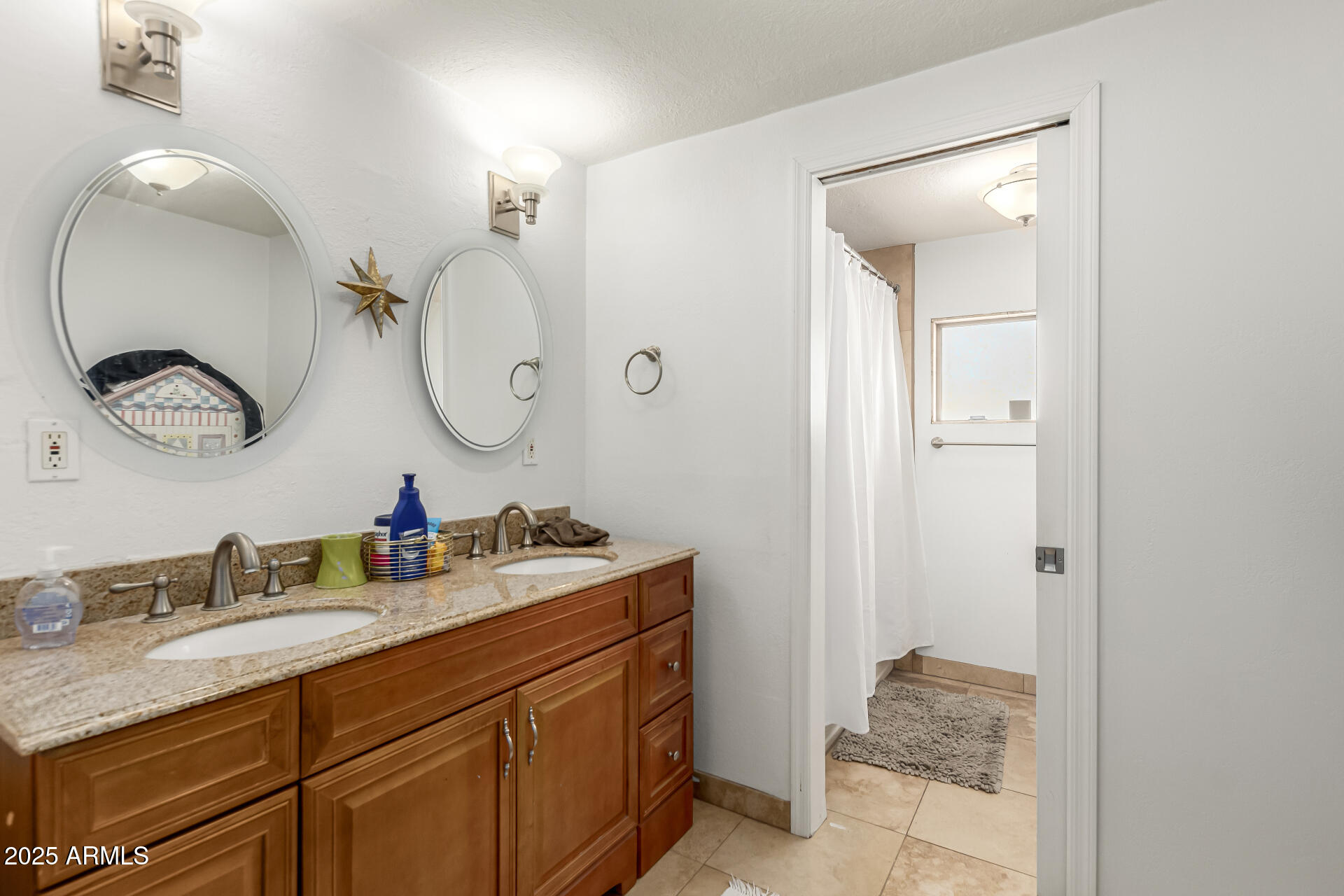 2302 E SELLS Drive