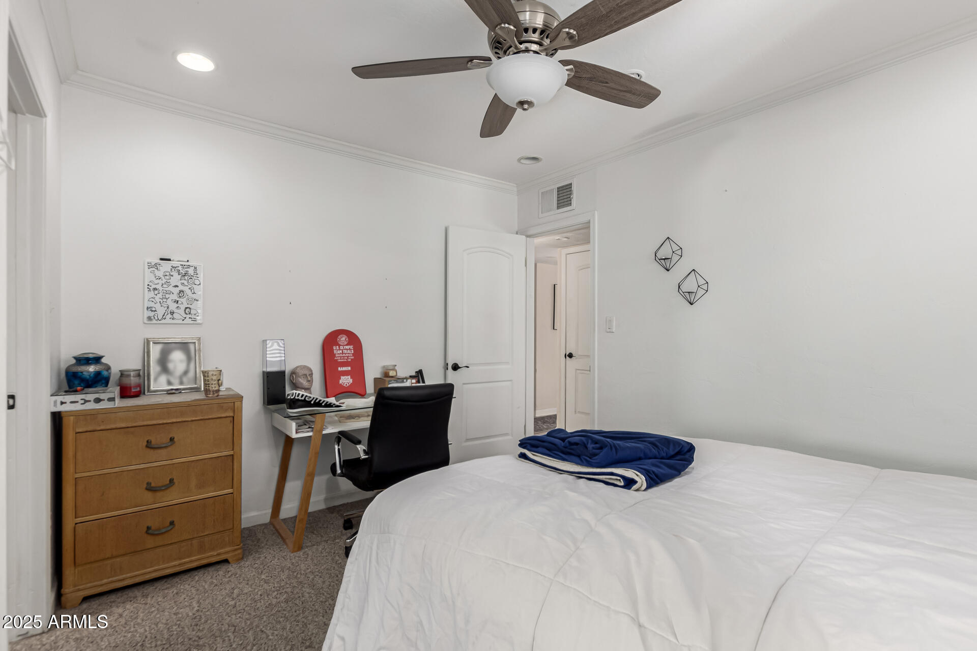 2302 E SELLS Drive